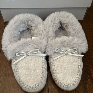 J Crew Women’s Cozy Slippers Size 8